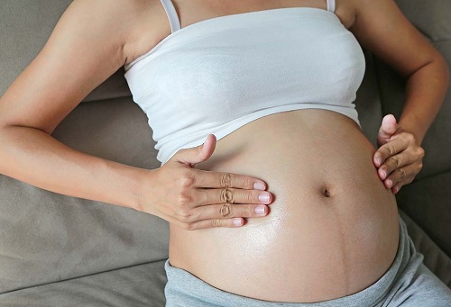 Ăn uống và chăm sóc có thai hóp bụng được không như thế nào
