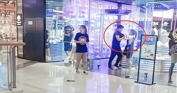 Vòi vĩnh bộ váy 6 triệu rưỡi không thành, gái trẻ l.ột trần "sugar daddy" giữa khu mua sắm - Vimarsana News